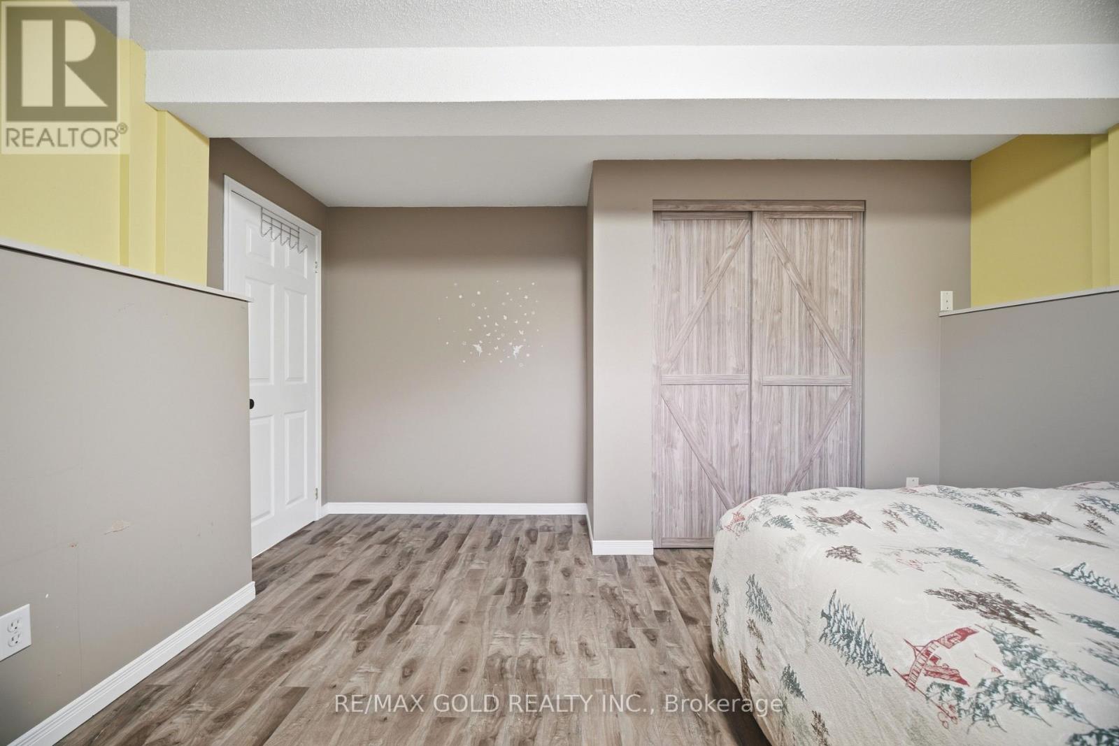46 CASHEL CRESCENT - 37