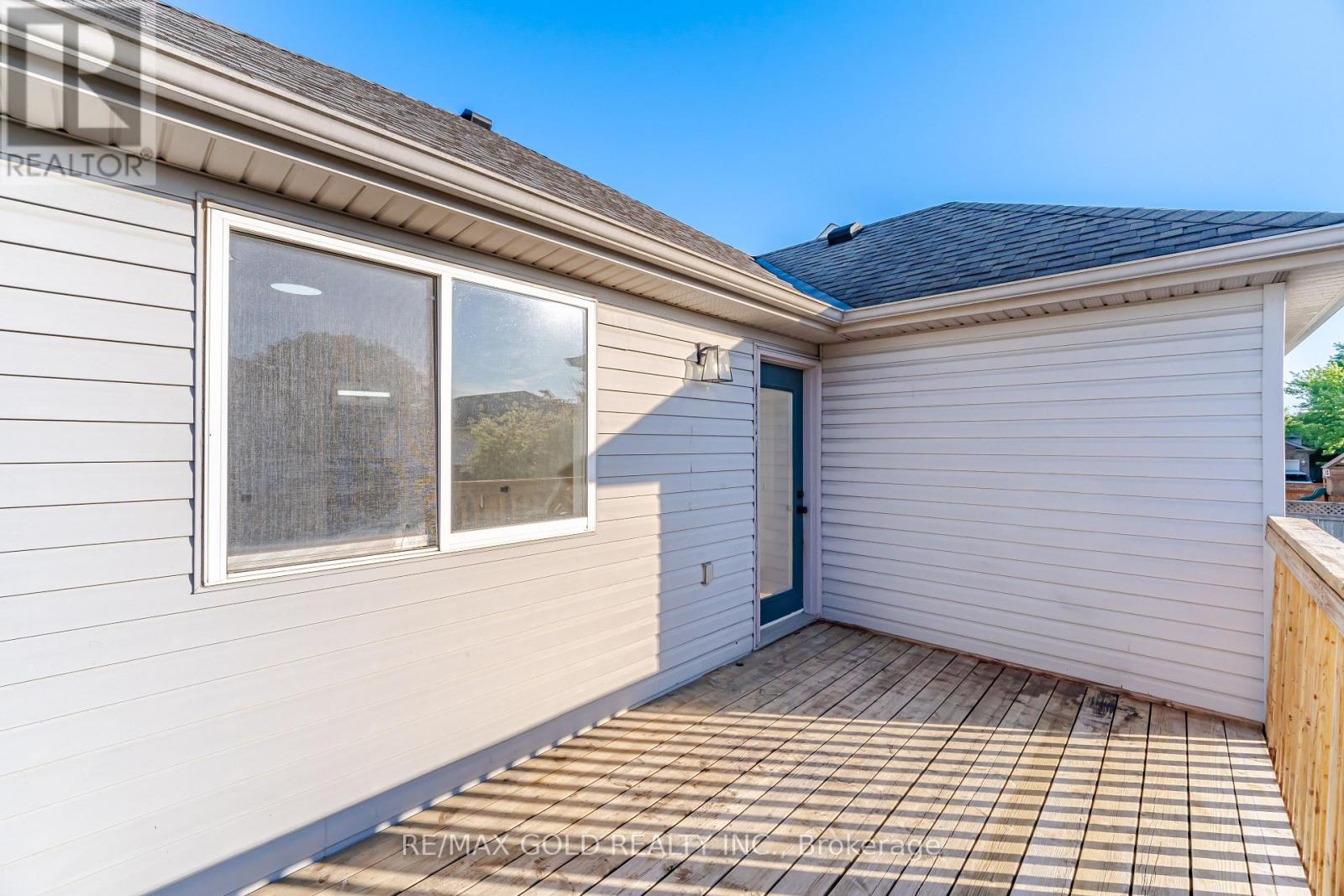 46 CASHEL CRESCENT - 41