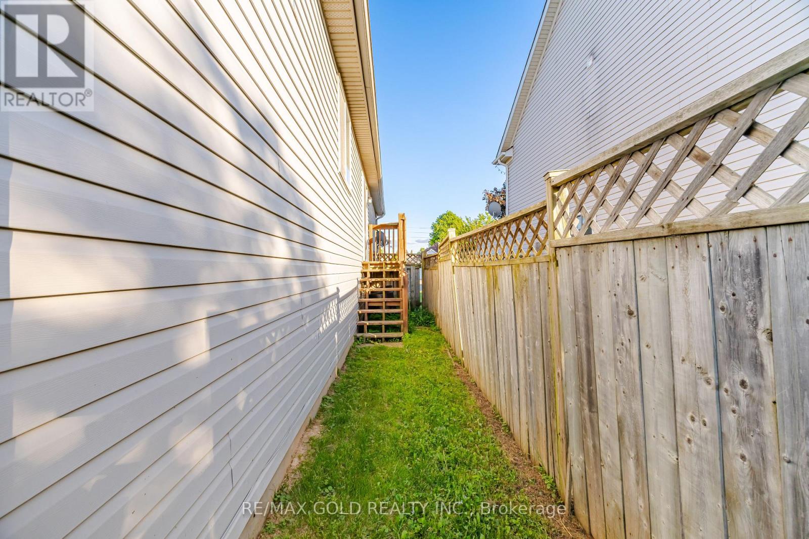 46 CASHEL CRESCENT - 45