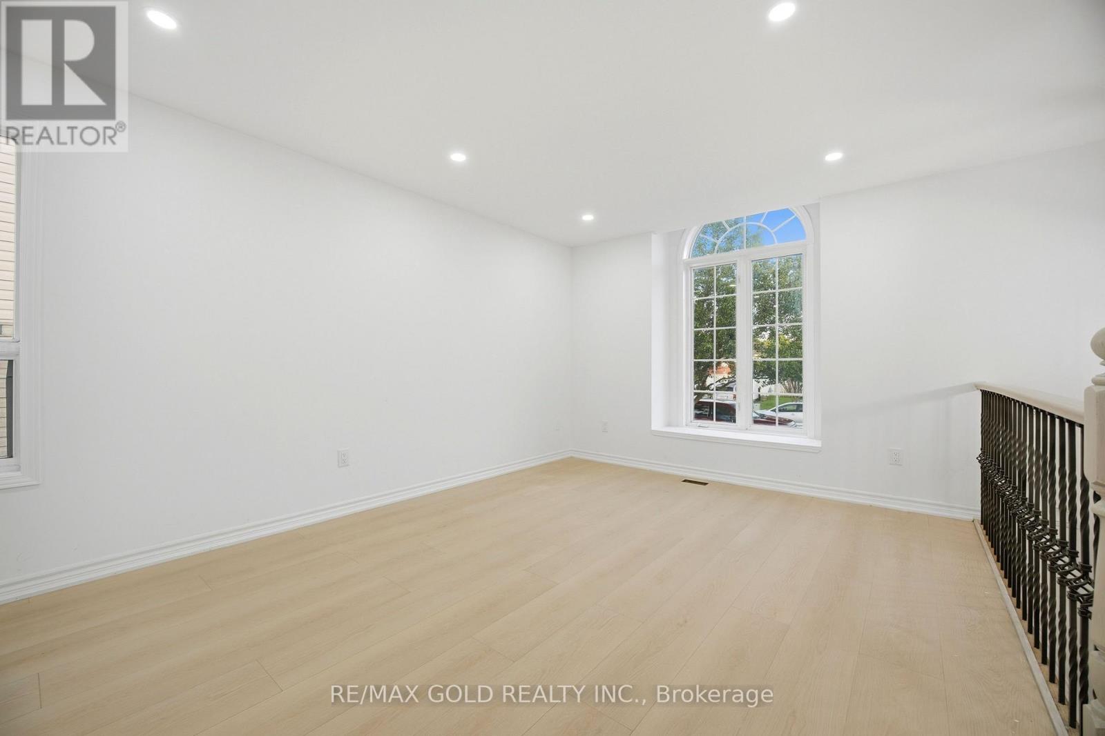 46 CASHEL CRESCENT - 9