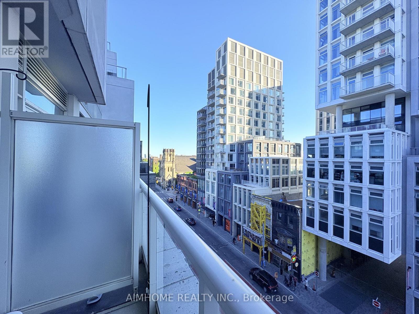#621 783 BATHURST STREET - 18