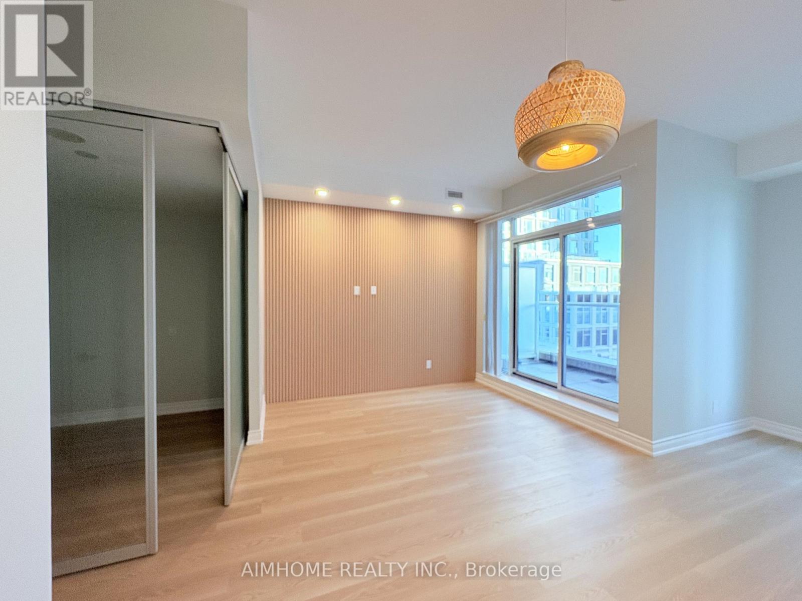 #621 783 BATHURST STREET - 19