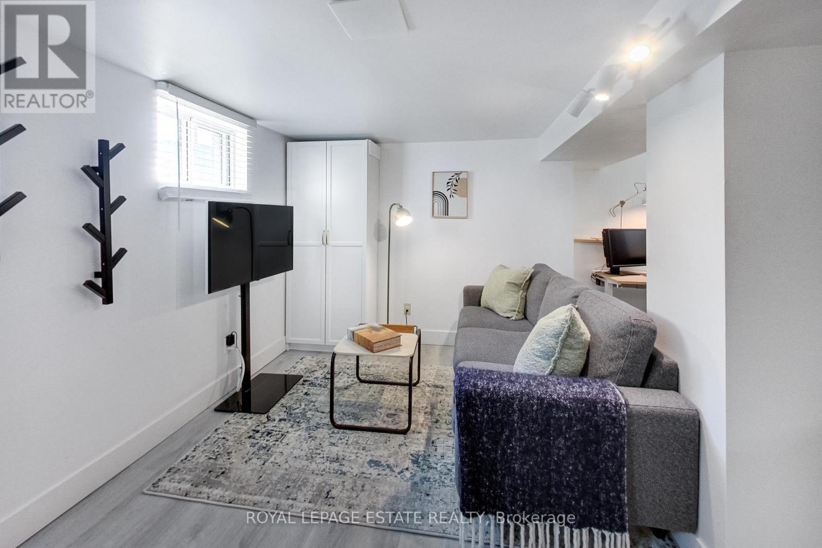 53 GLEN EVEREST ROAD - 17