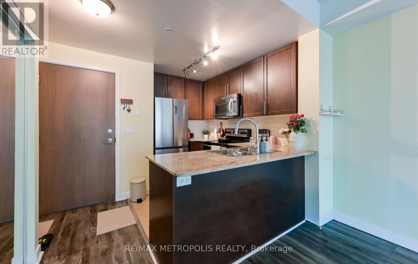 #1004 3985 GRAND PARK DRIVE - 12
