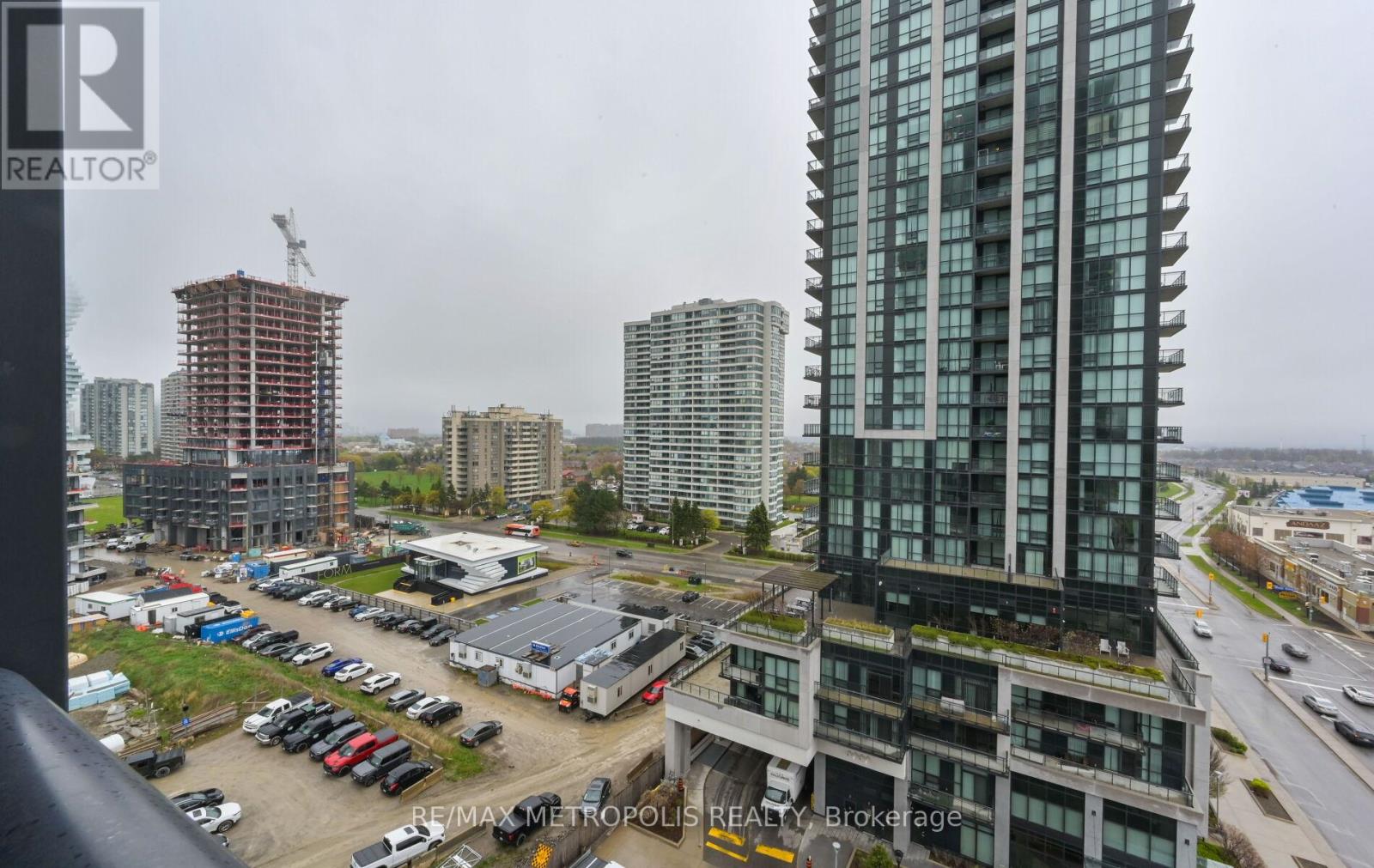 #1004 3985 GRAND PARK DRIVE - 25