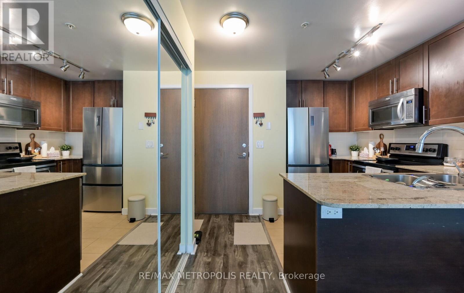 #1004 3985 GRAND PARK DRIVE - 4