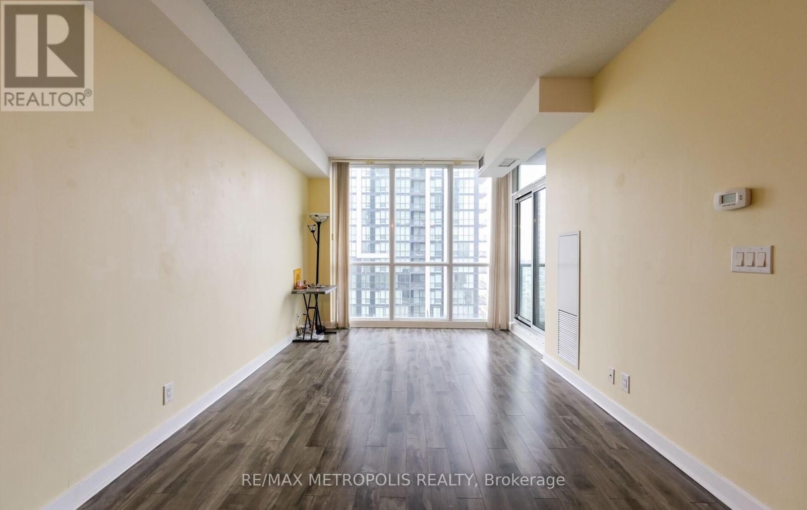 #1004 3985 GRAND PARK DRIVE - 6
