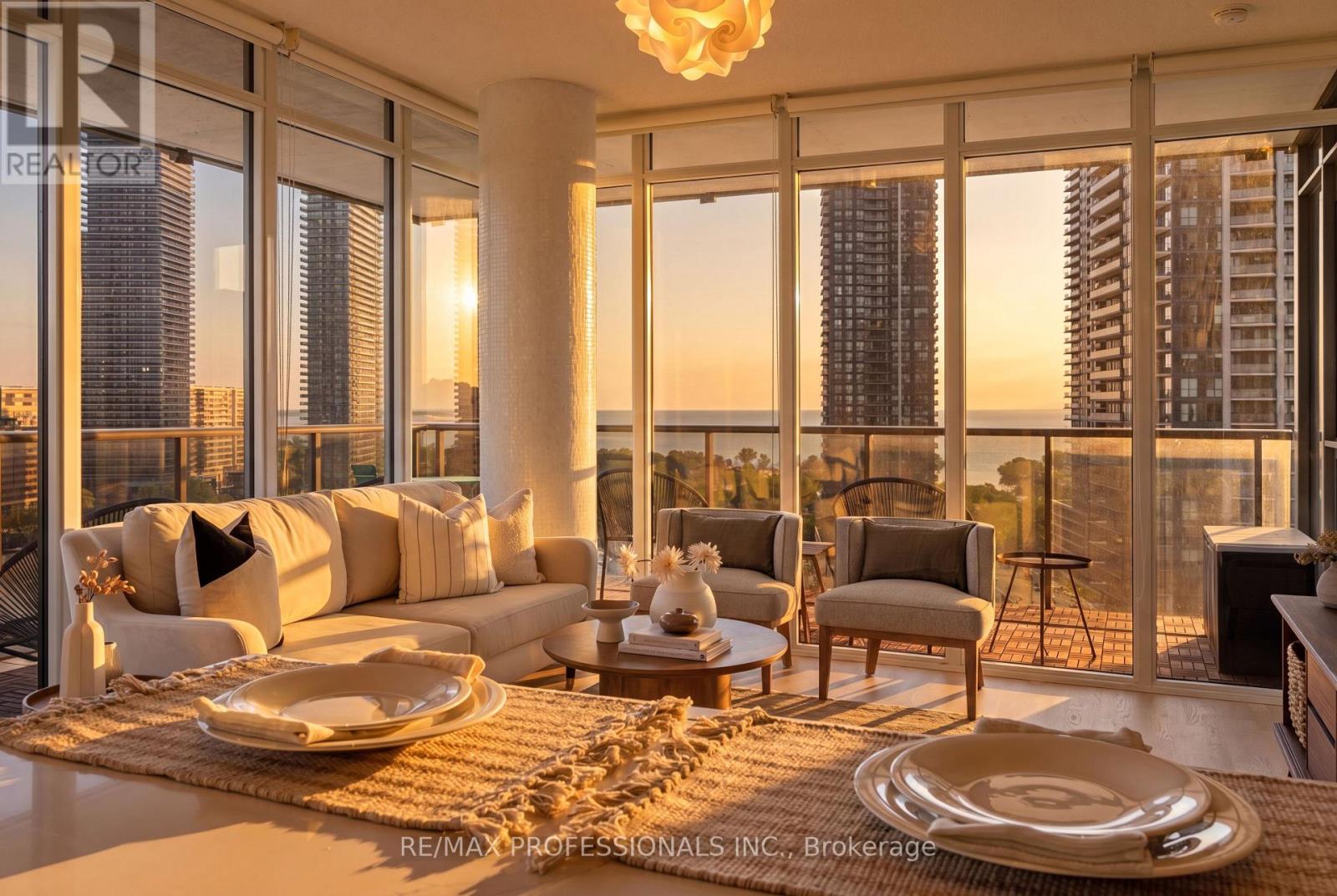 Listing photo of 1708 - 90 PARK LAWN ROAD
