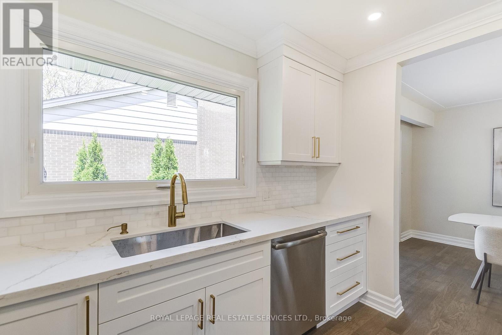 351 STRATHCONA DRIVE - 15