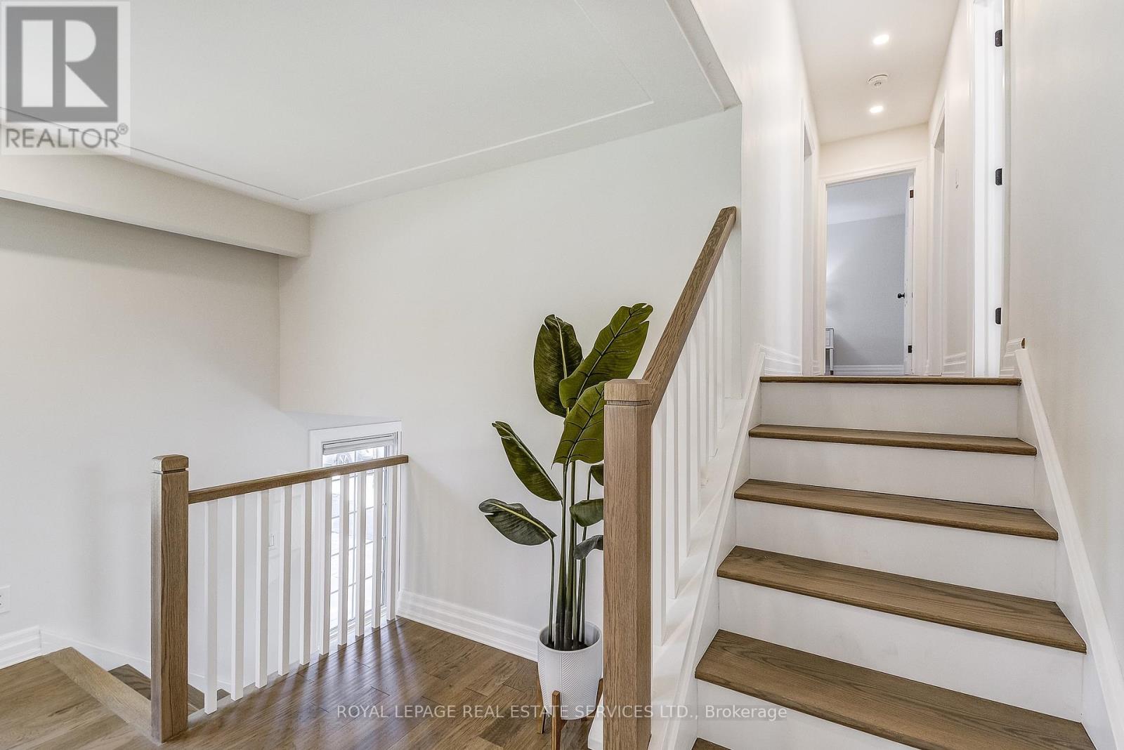 351 STRATHCONA DRIVE - 17