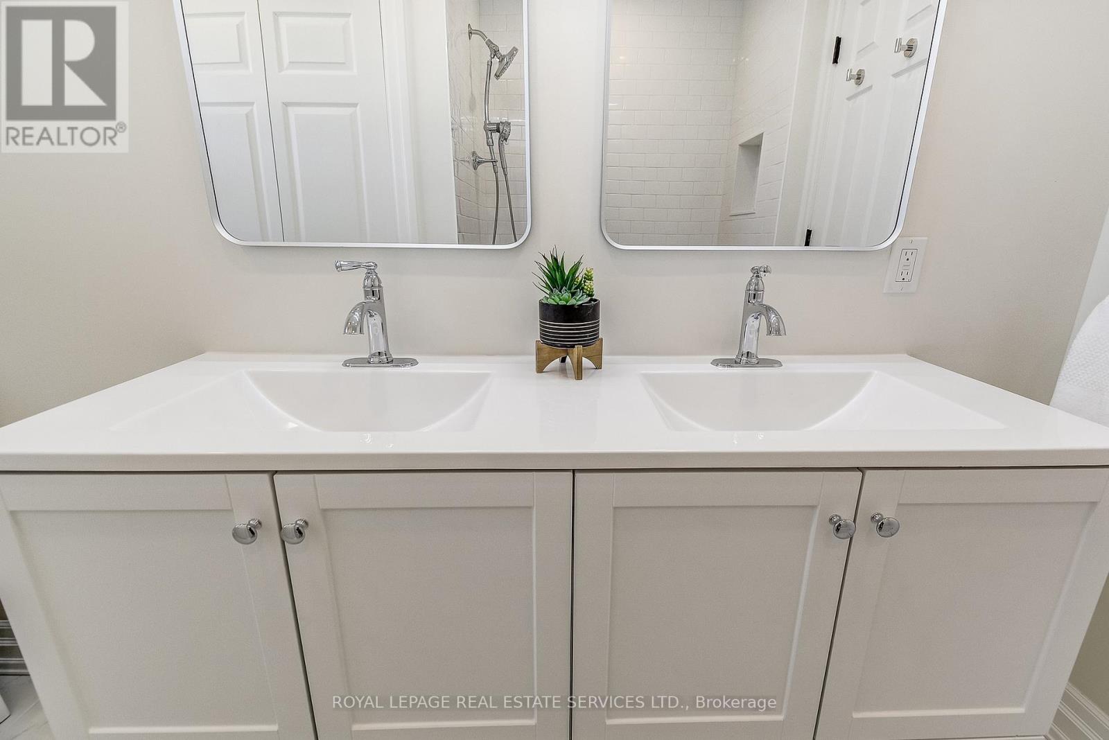 351 STRATHCONA DRIVE - 22