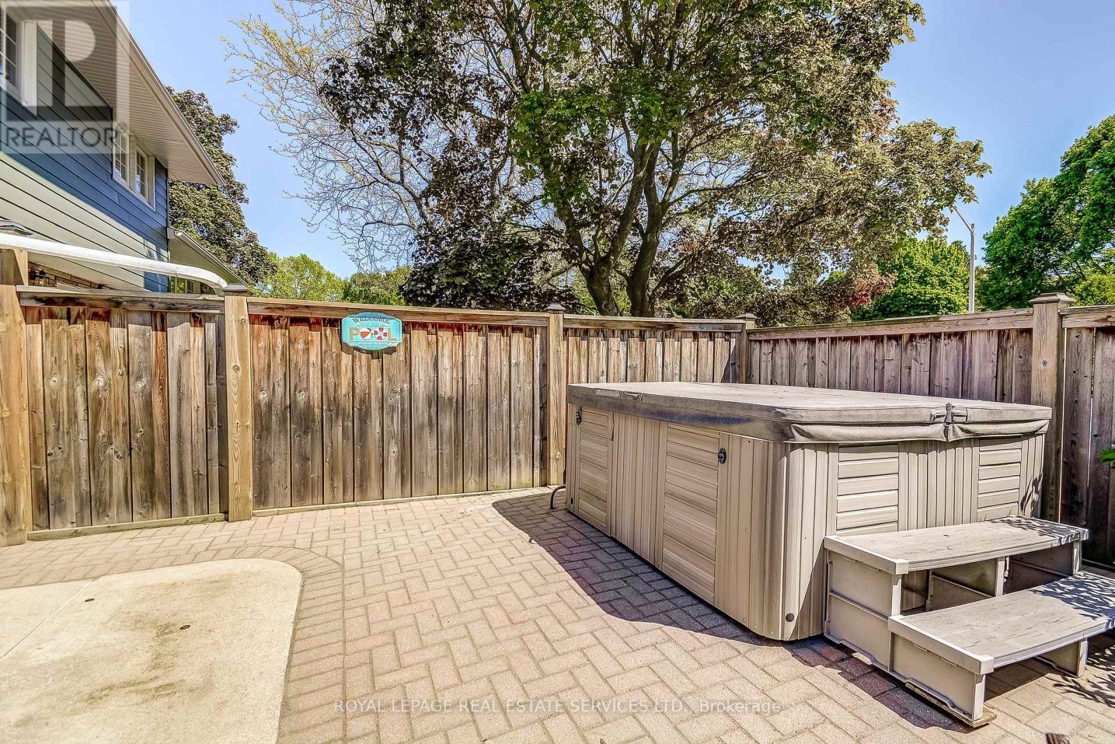 351 STRATHCONA DRIVE - 45