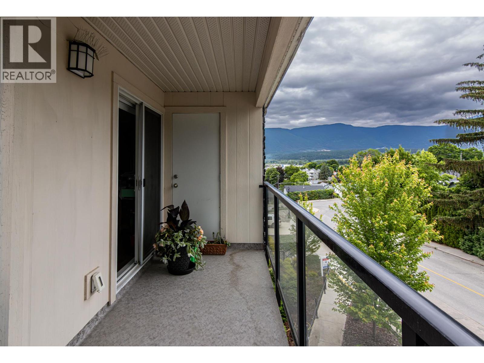 #402 330 4 Avenue SE Lot# 330 - 16