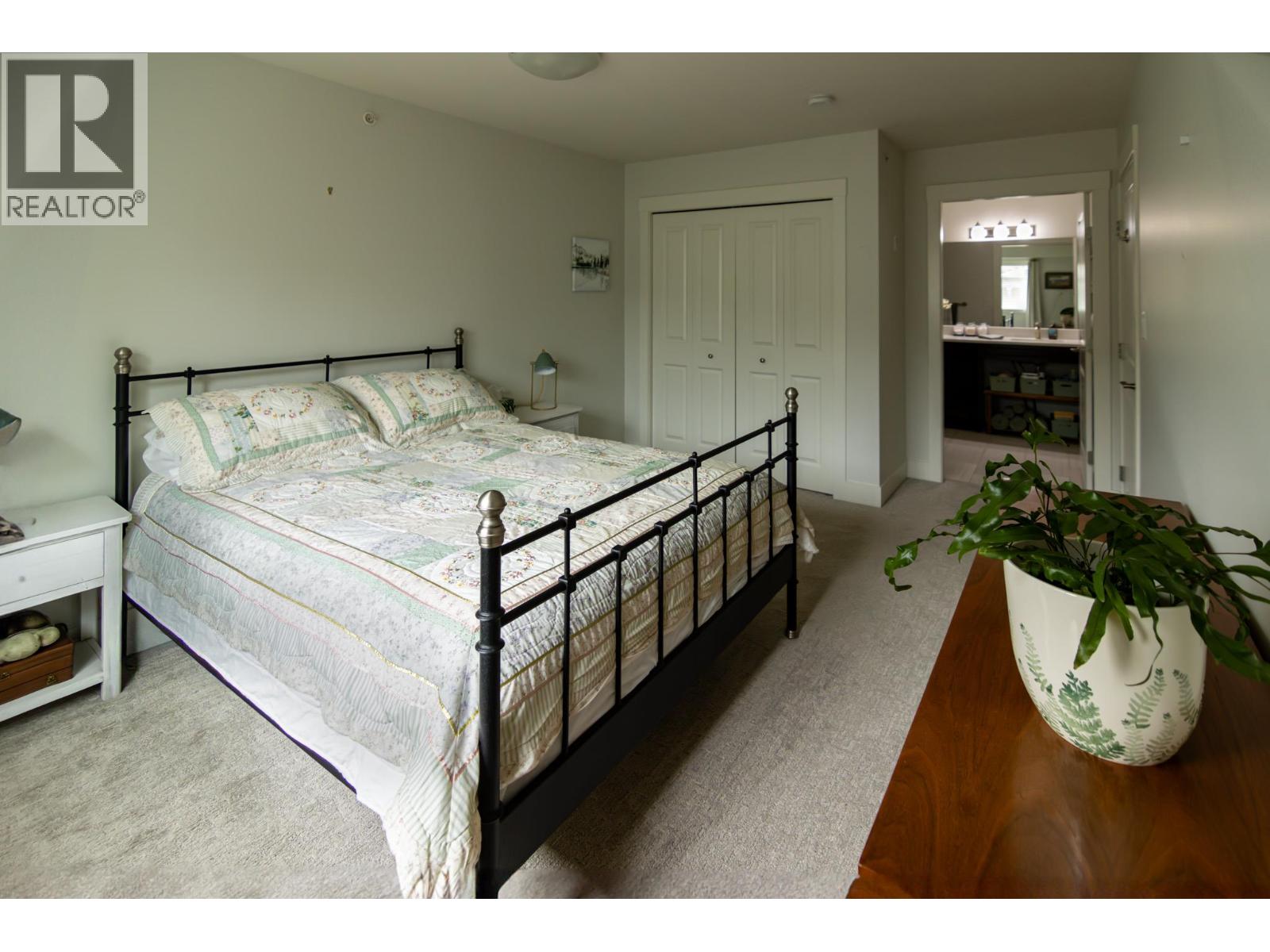 402 330 4 Avenue Southeast, Salmon Arm