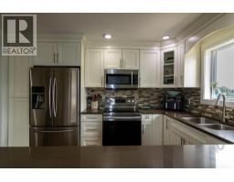 330 4 Avenue Se Unit# 402 Lot# 330, Salmon Arm, BC V1E0E2 Photo 35