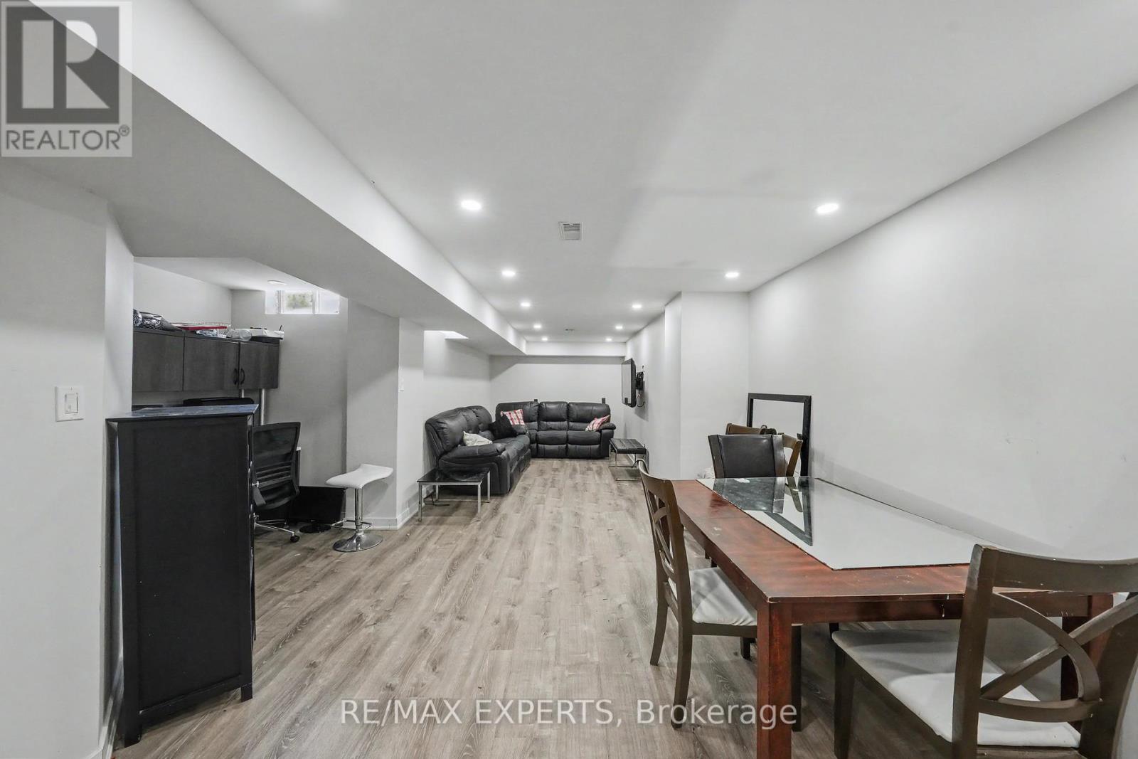 40 WATERBURY STREET - 25