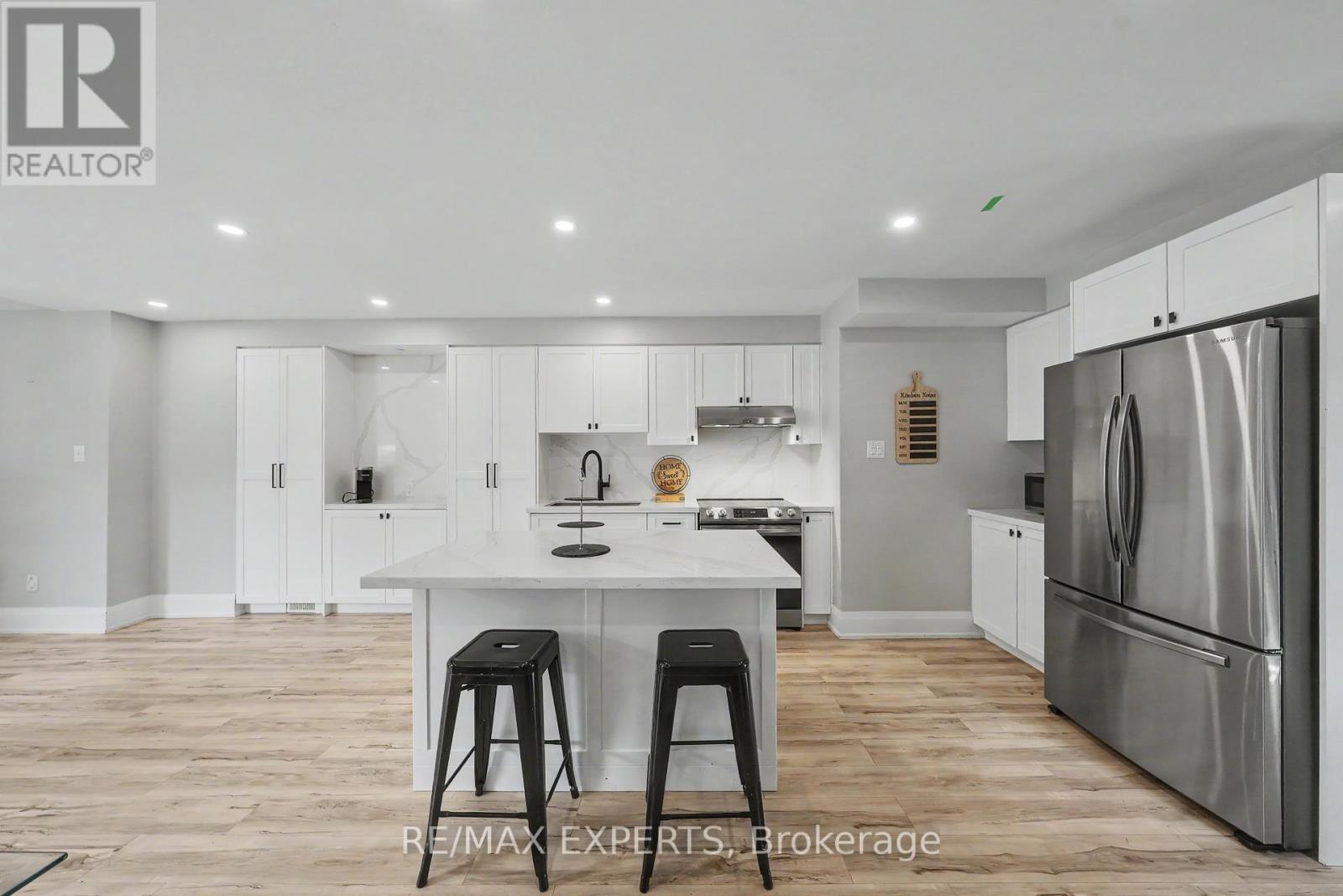 40 WATERBURY STREET - 6