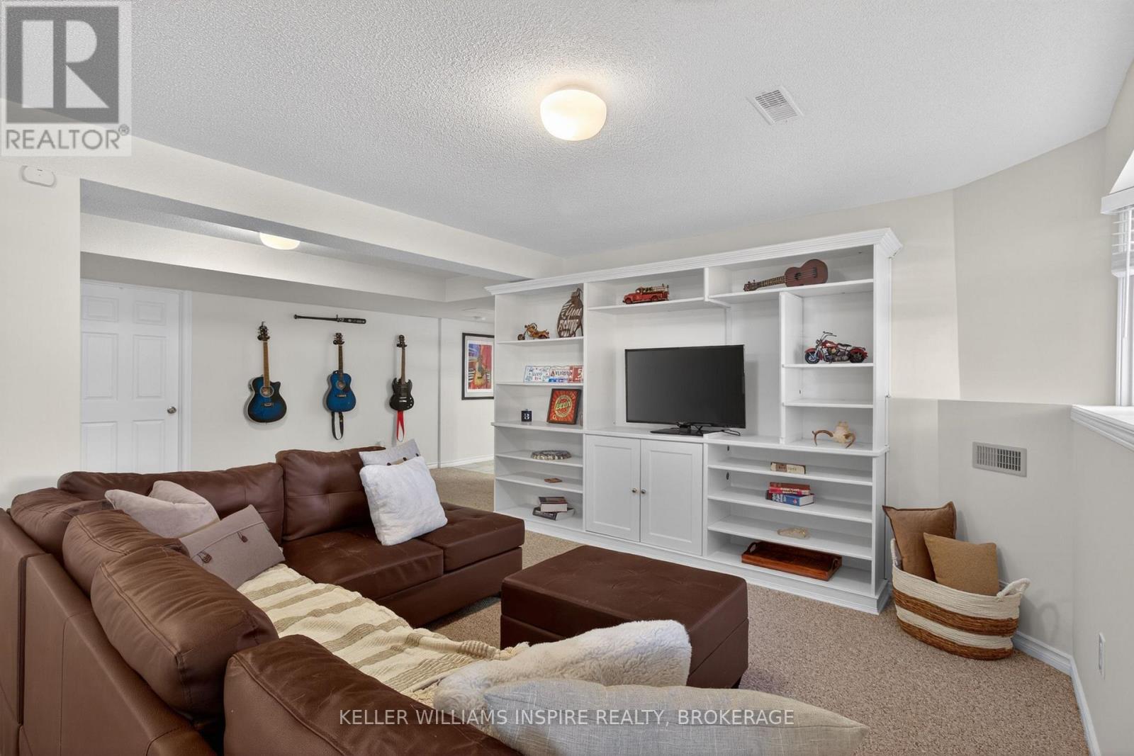 69 BARKER DRIVE - 34