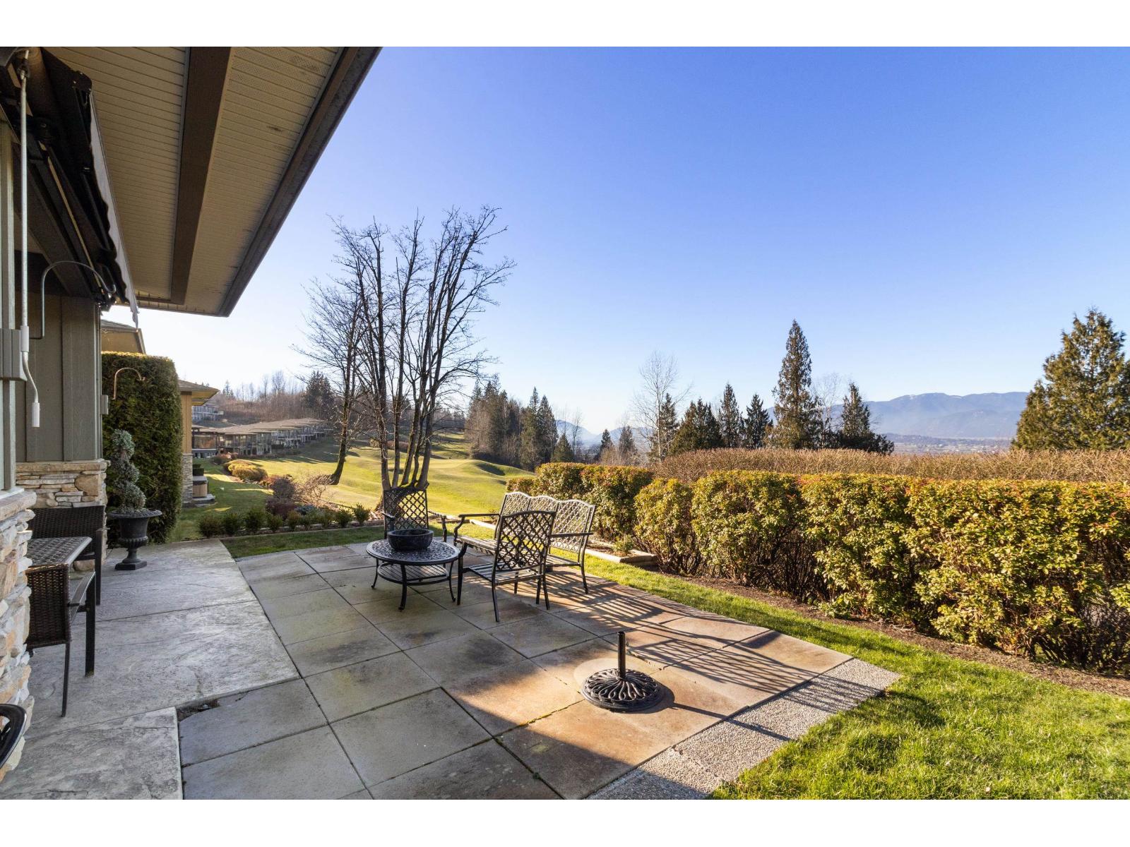 104 51096 FALLS COURT, Eastern Hillsides, Chilliwack