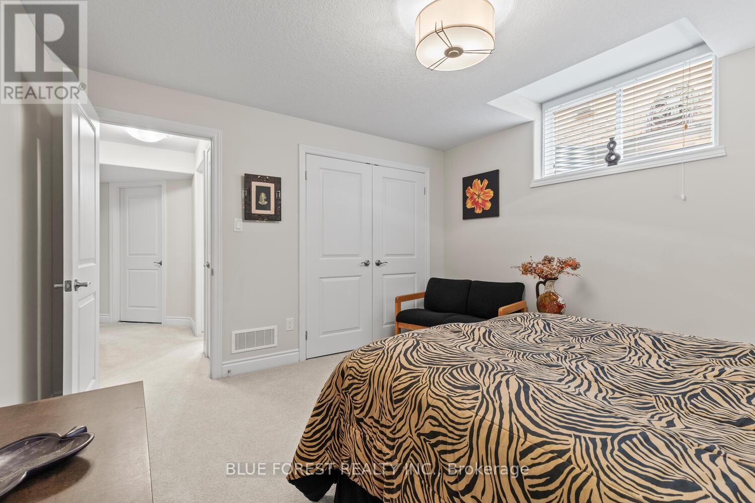 #4 2615 COLONEL TALBOT ROAD - 35