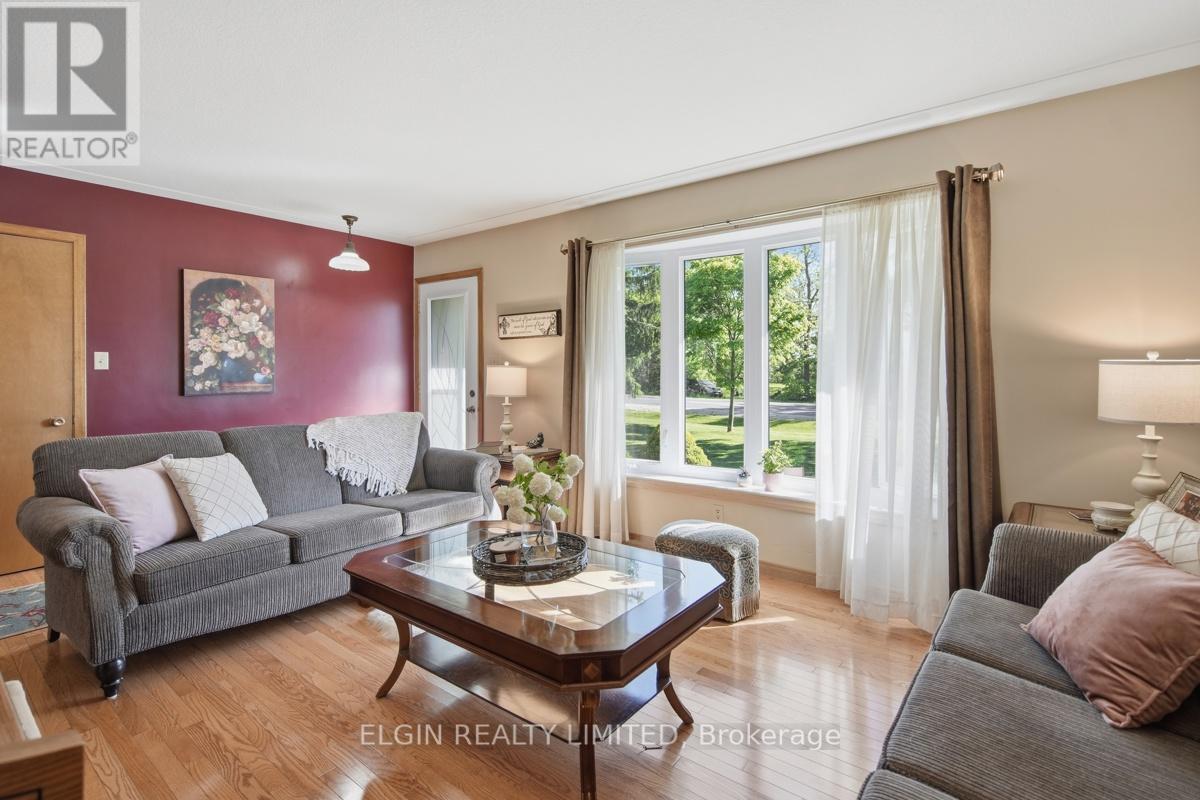 9022 IONA ROAD - 10