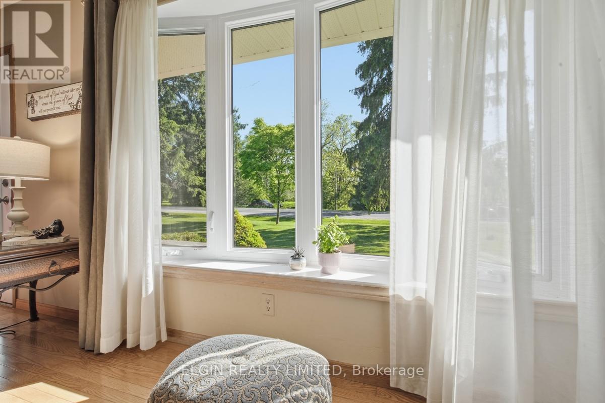 9022 IONA ROAD - 11