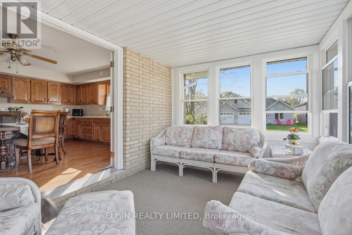 9022 IONA ROAD - 15