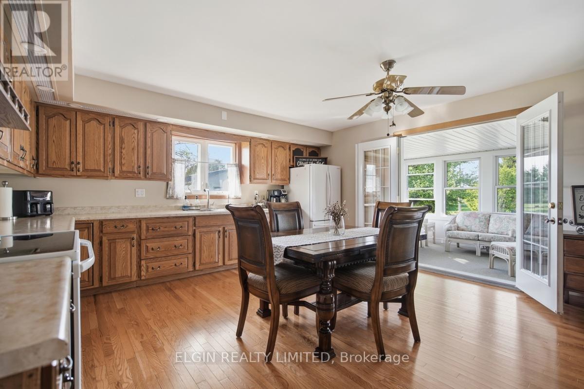 9022 IONA ROAD - 16