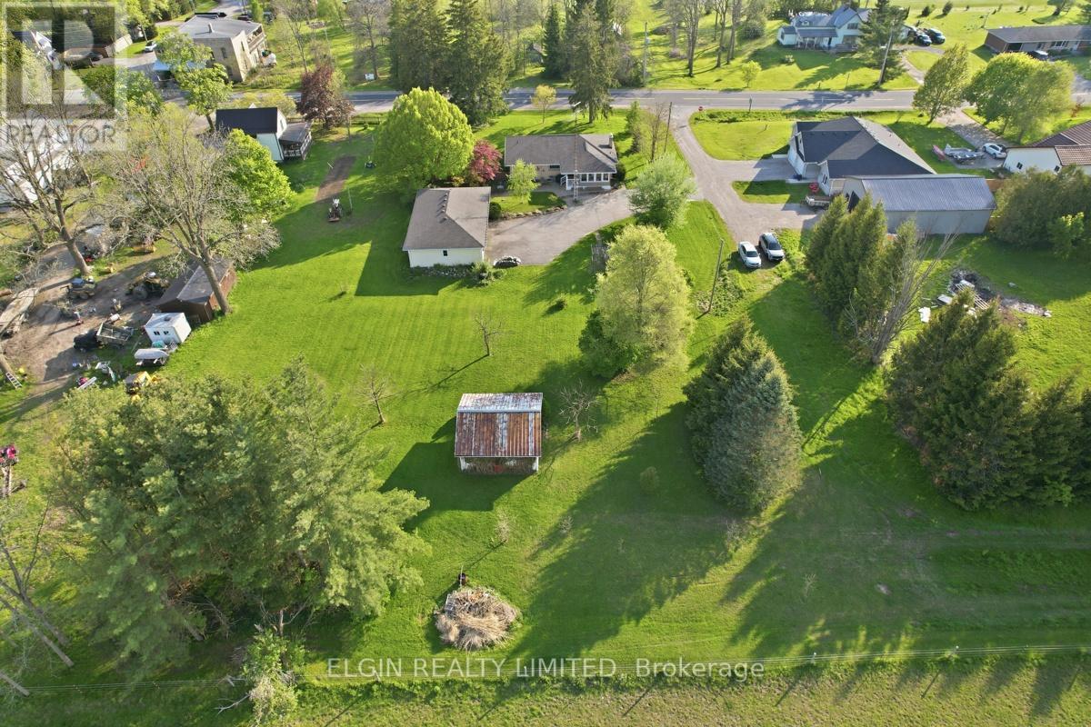 9022 IONA ROAD - 42