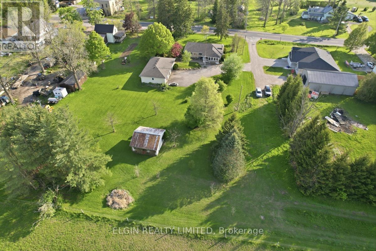 9022 IONA ROAD - 43