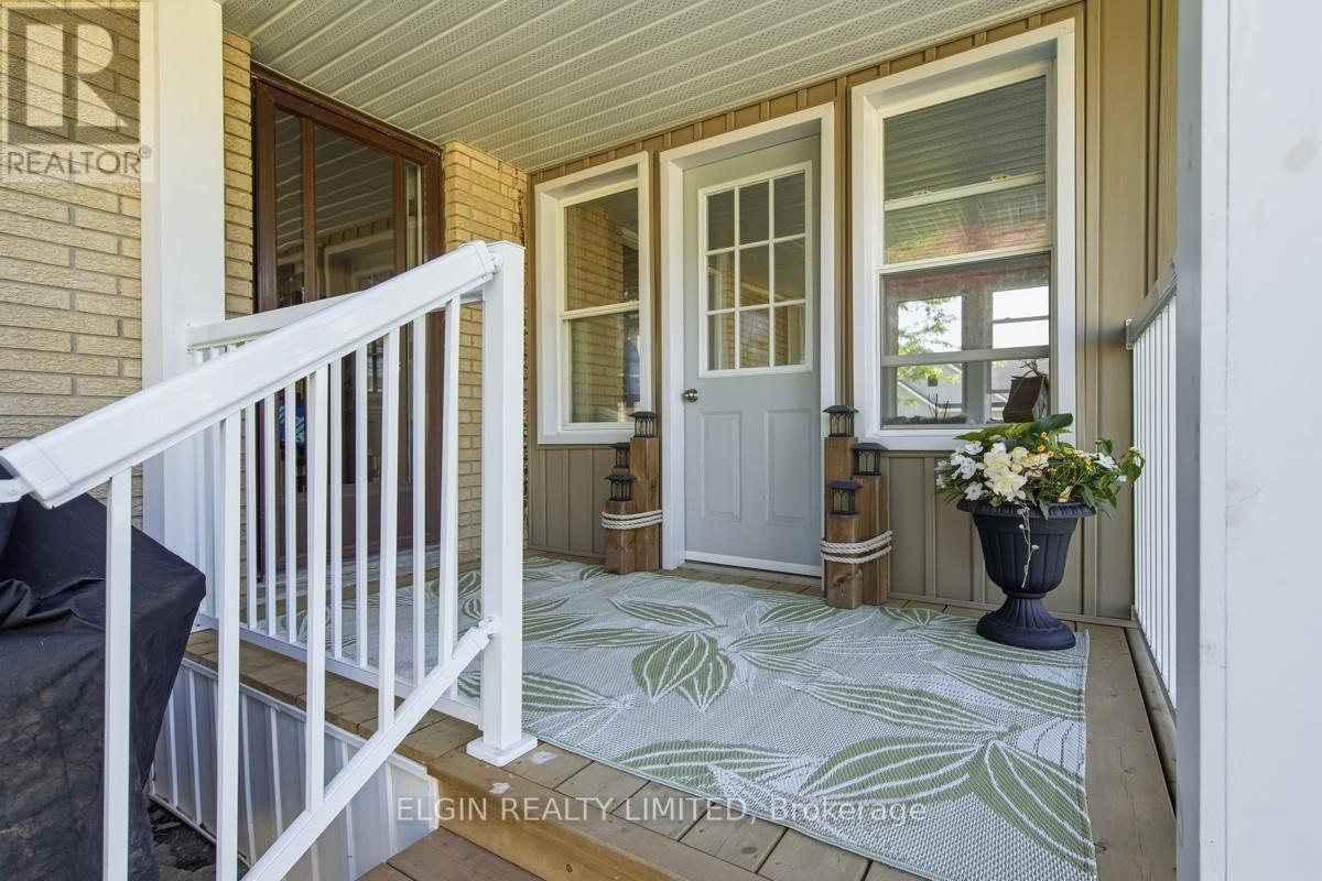 9022 IONA ROAD - 6