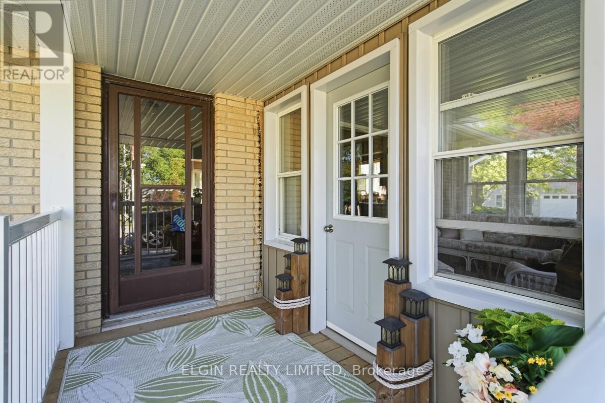9022 IONA ROAD - 7