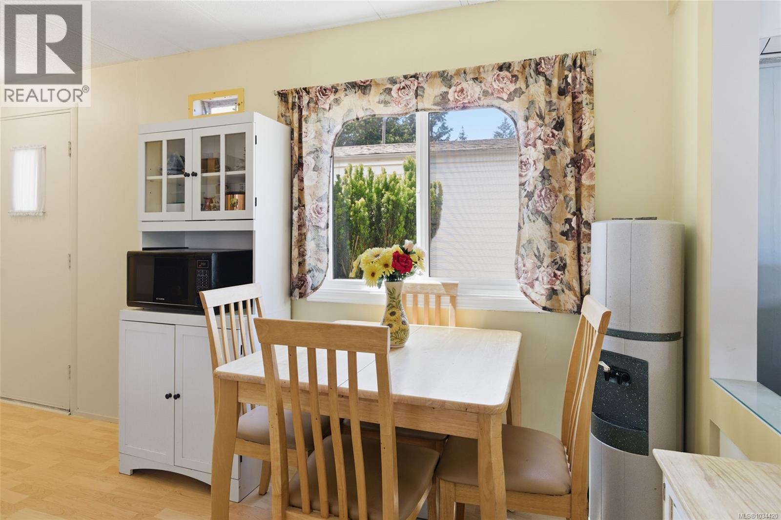 #38 150 Corfield St N - 14