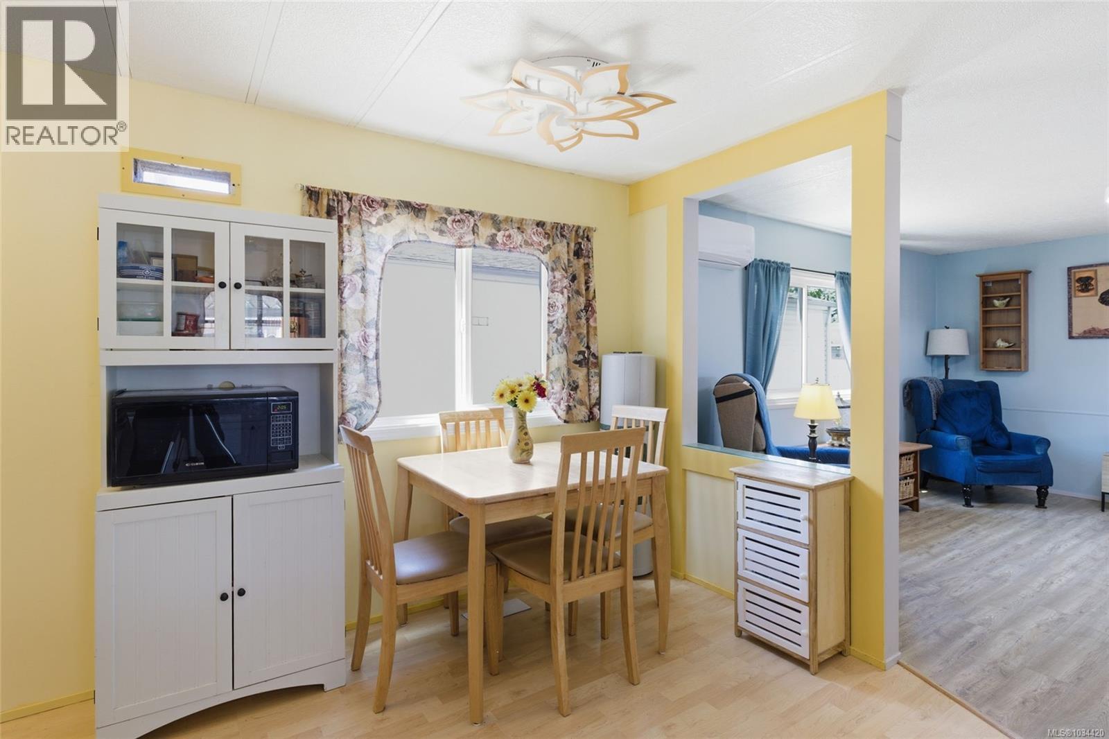 #38 150 Corfield St N - 4