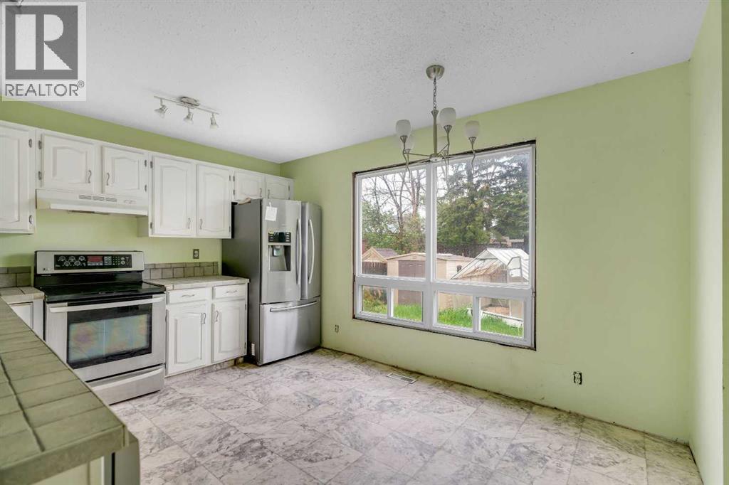 37 Templeby Way NE - 10