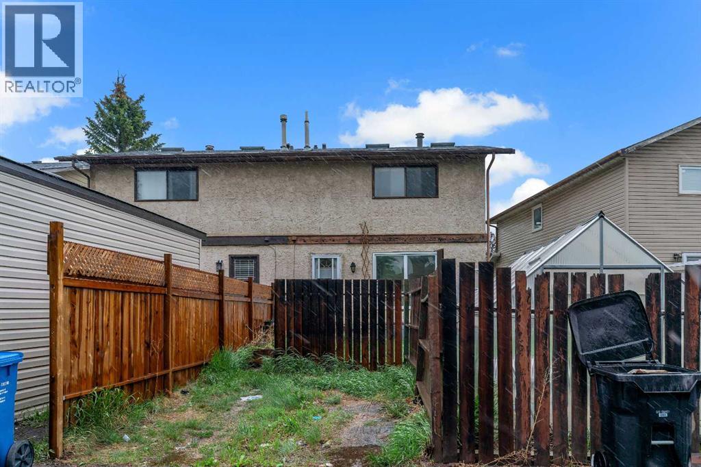 37 Templeby Way NE - 4