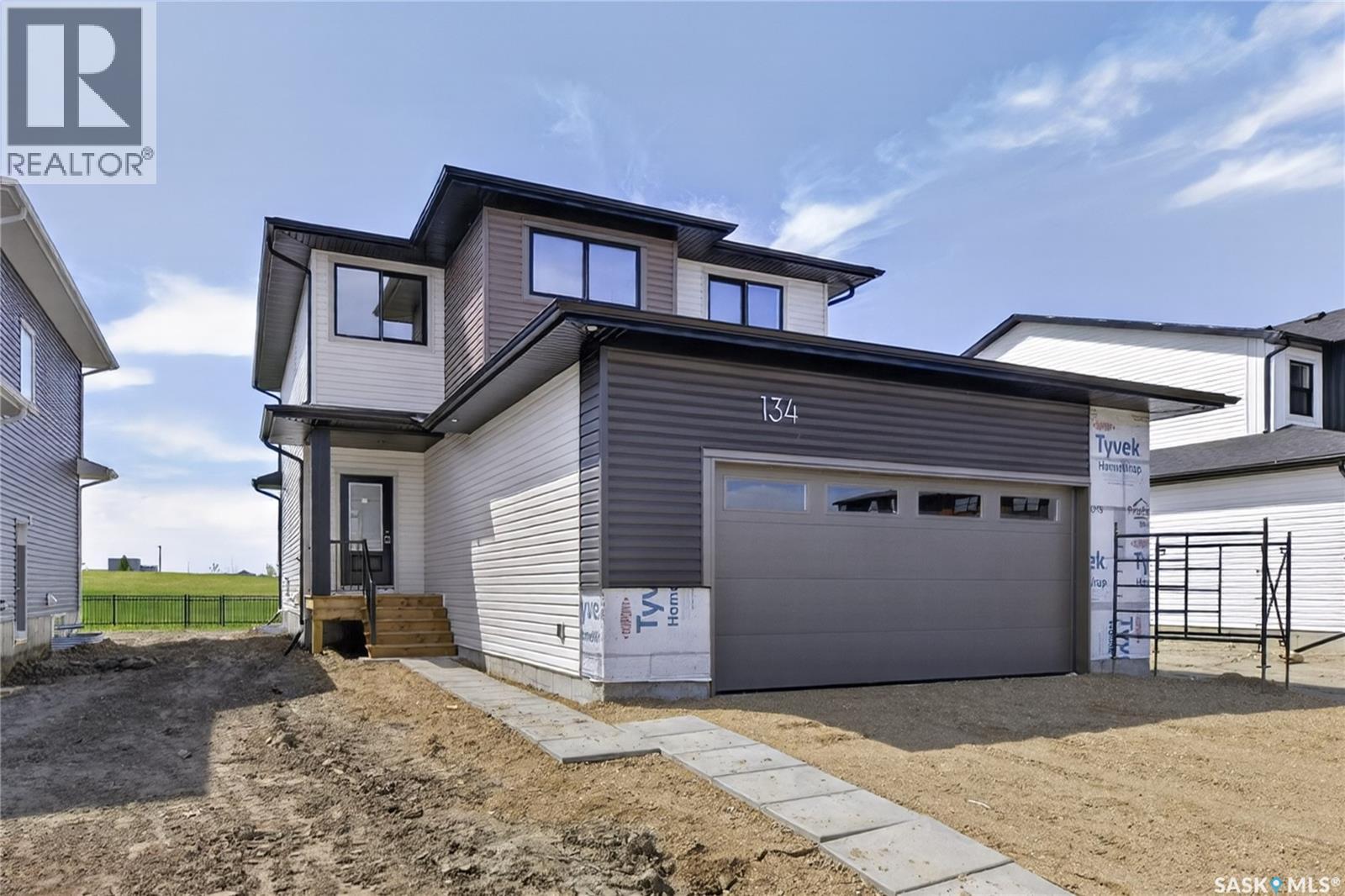 134 Emma CRESCENT - 1