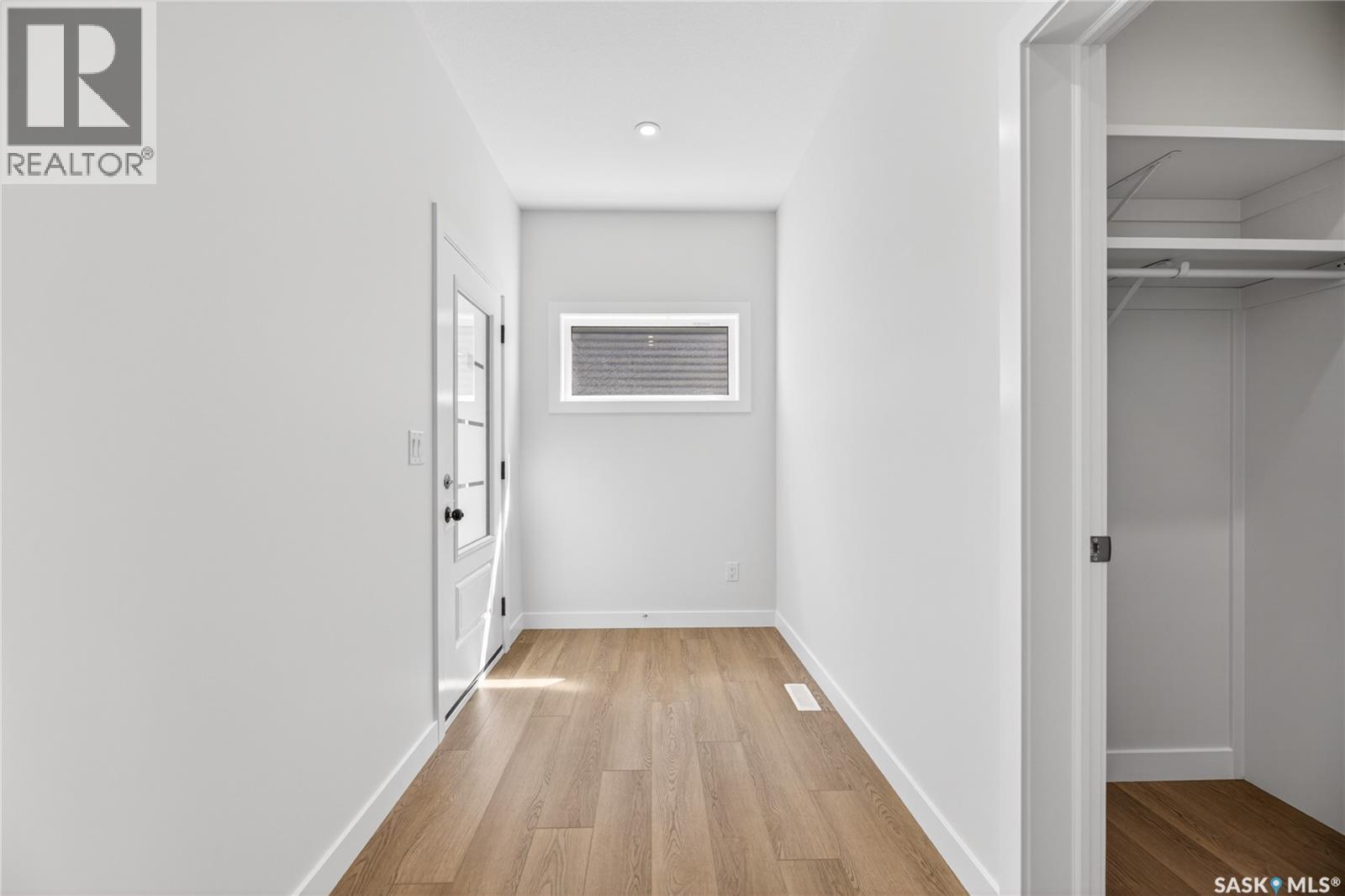 134 Emma CRESCENT - 2