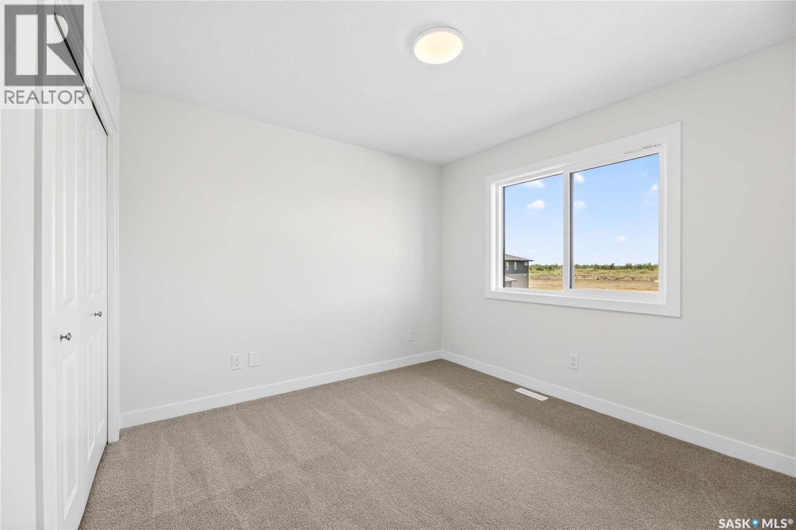 134 Emma CRESCENT - 25