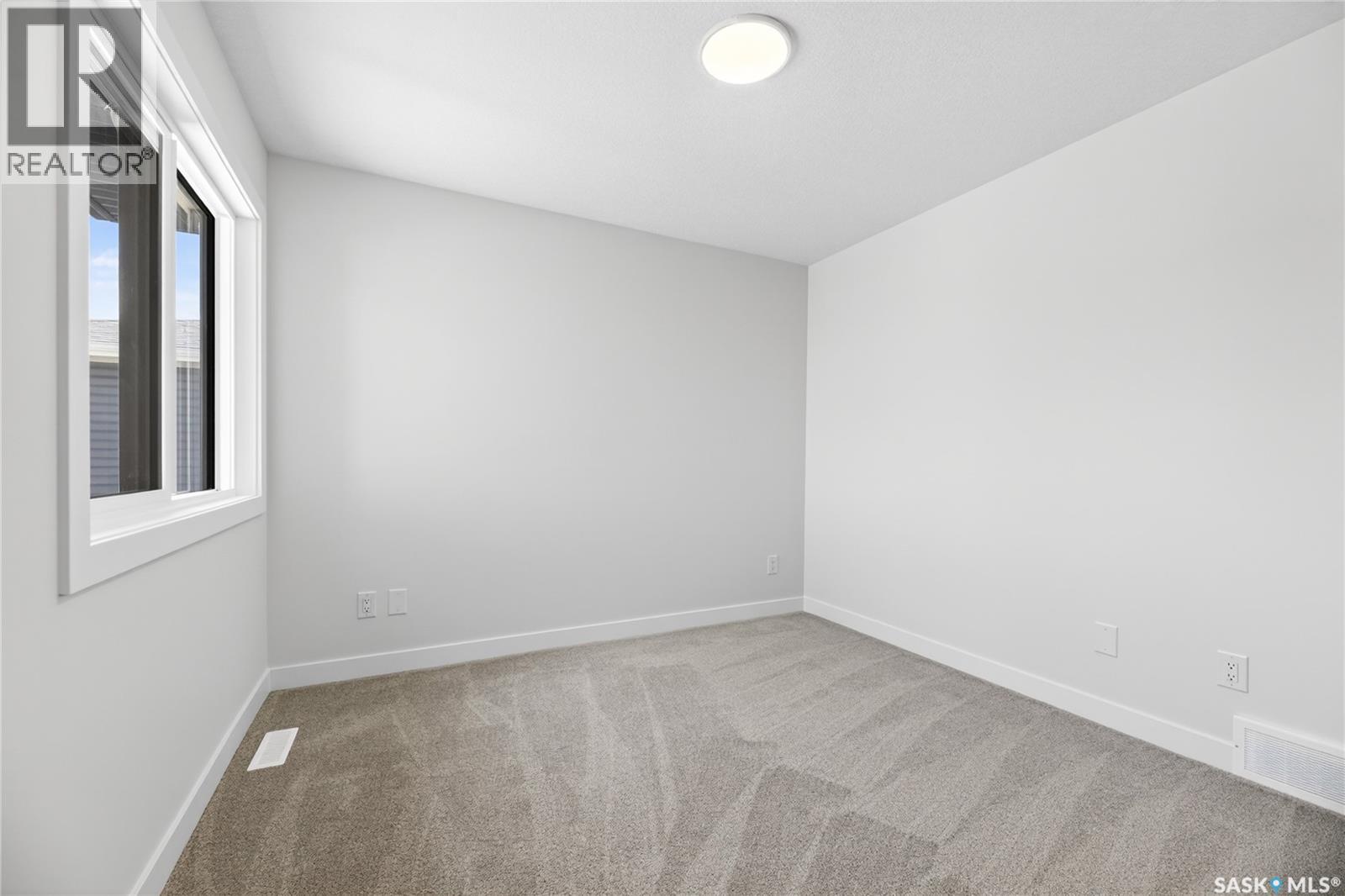 134 Emma CRESCENT - 28