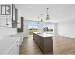 134 Emma Crescent, Martensville, SK S0K2T1 Photo 12