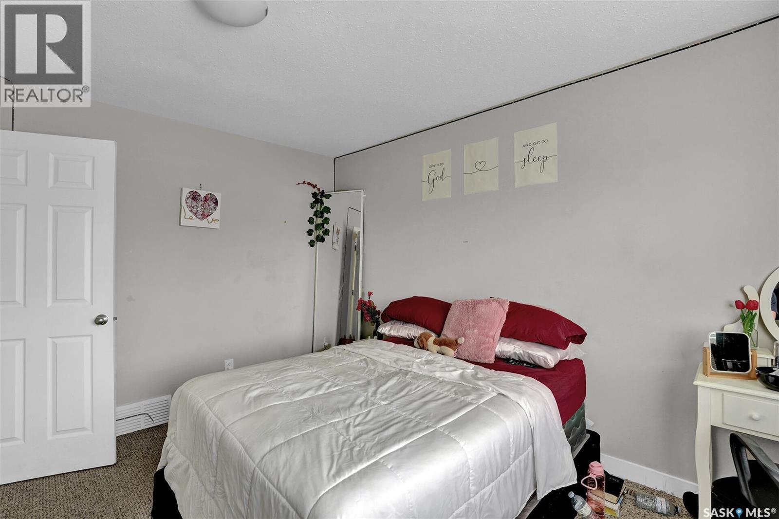2030 Francis STREET - 13