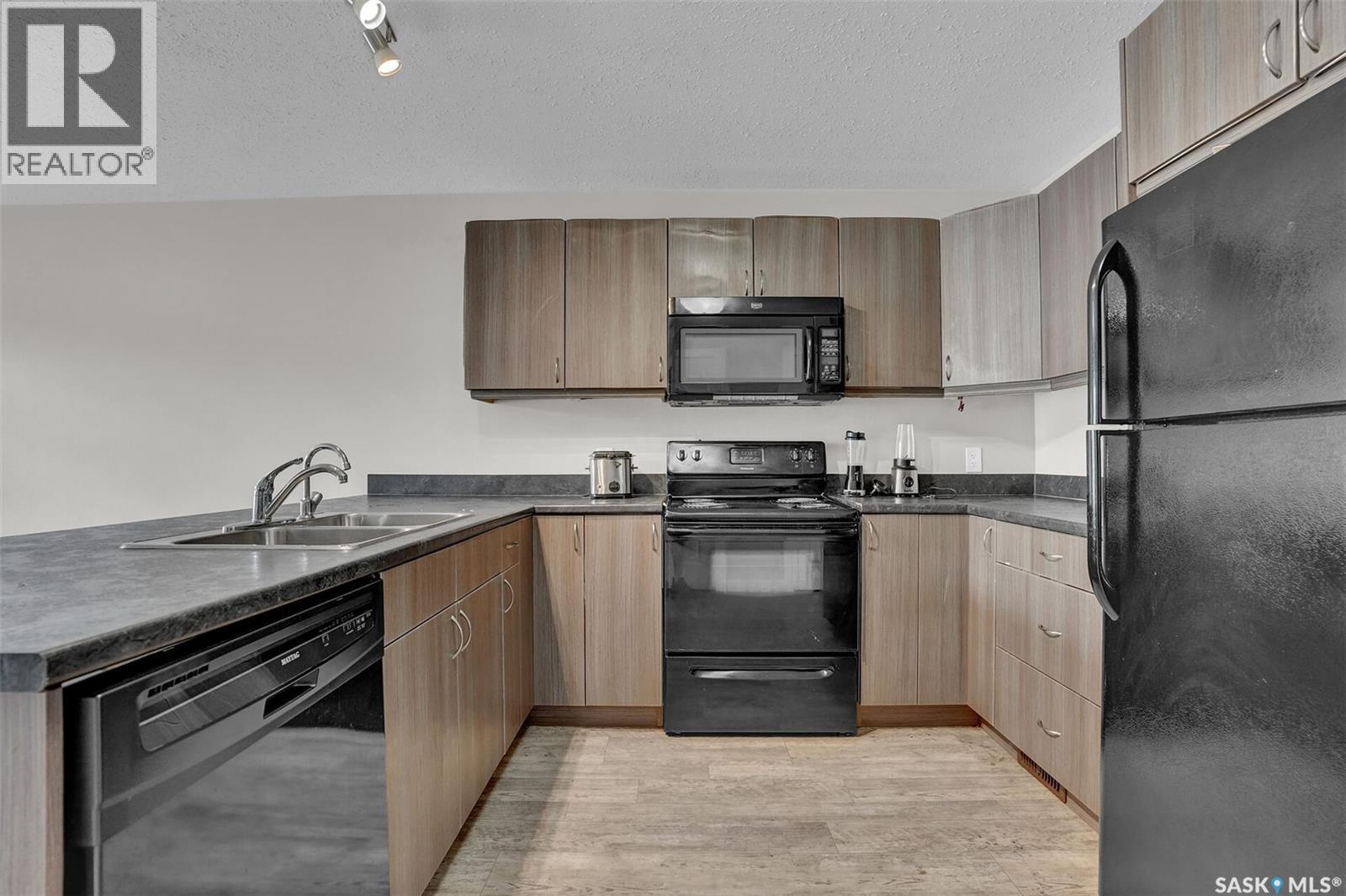 2030 Francis STREET - 8