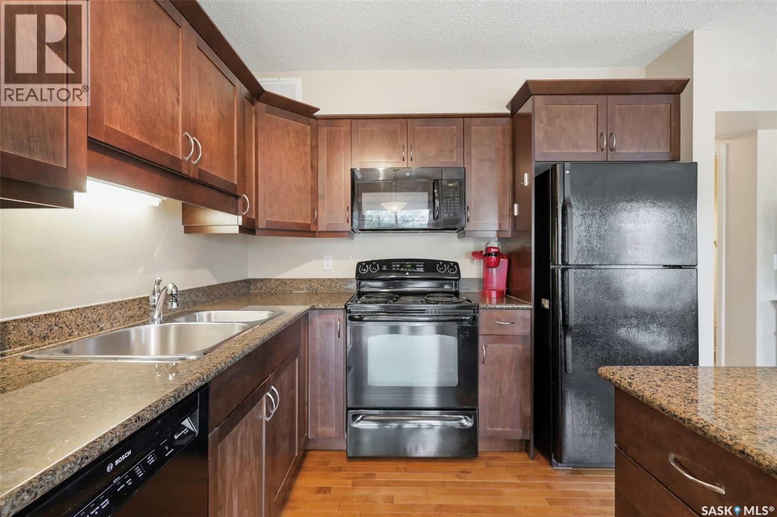 #312 105 Lynd CRESCENT - 10