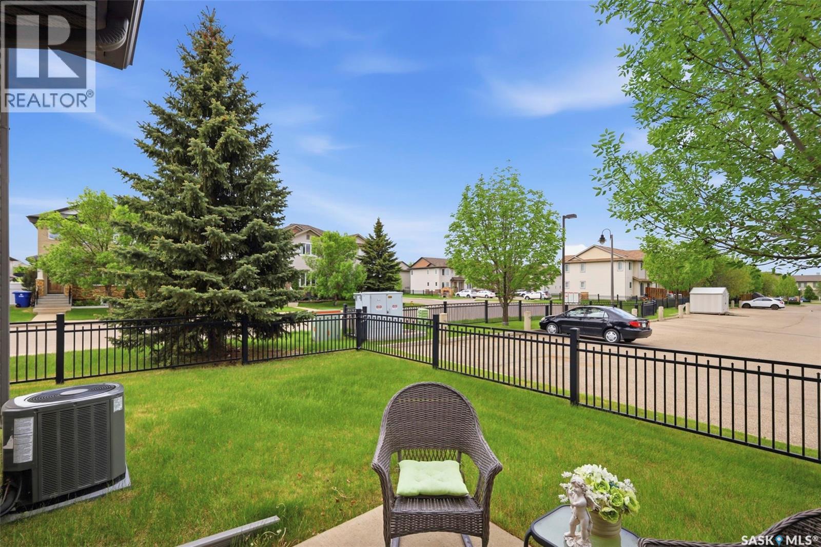 #312 105 Lynd CRESCENT - 32