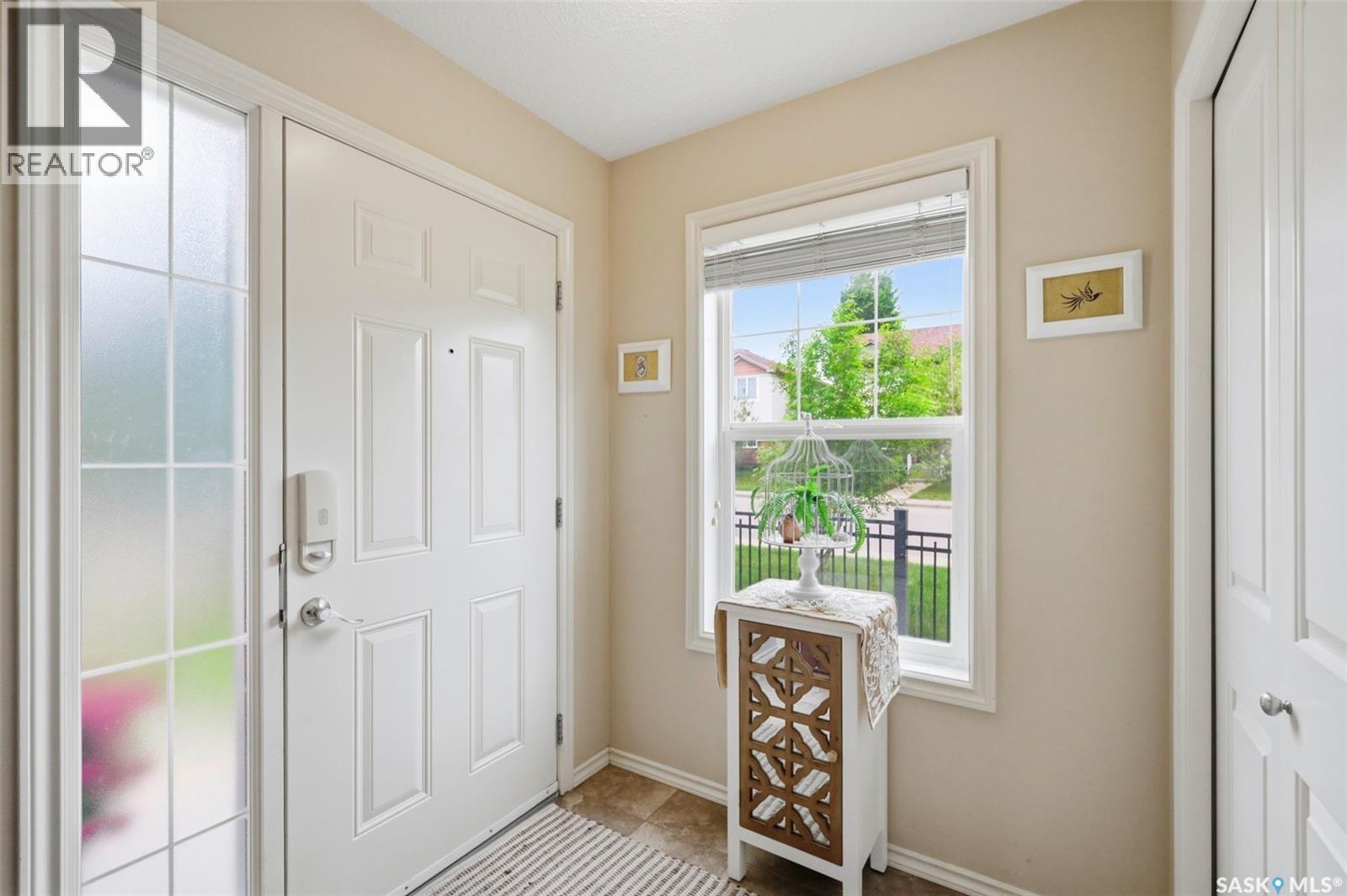 #312 105 Lynd CRESCENT - 4