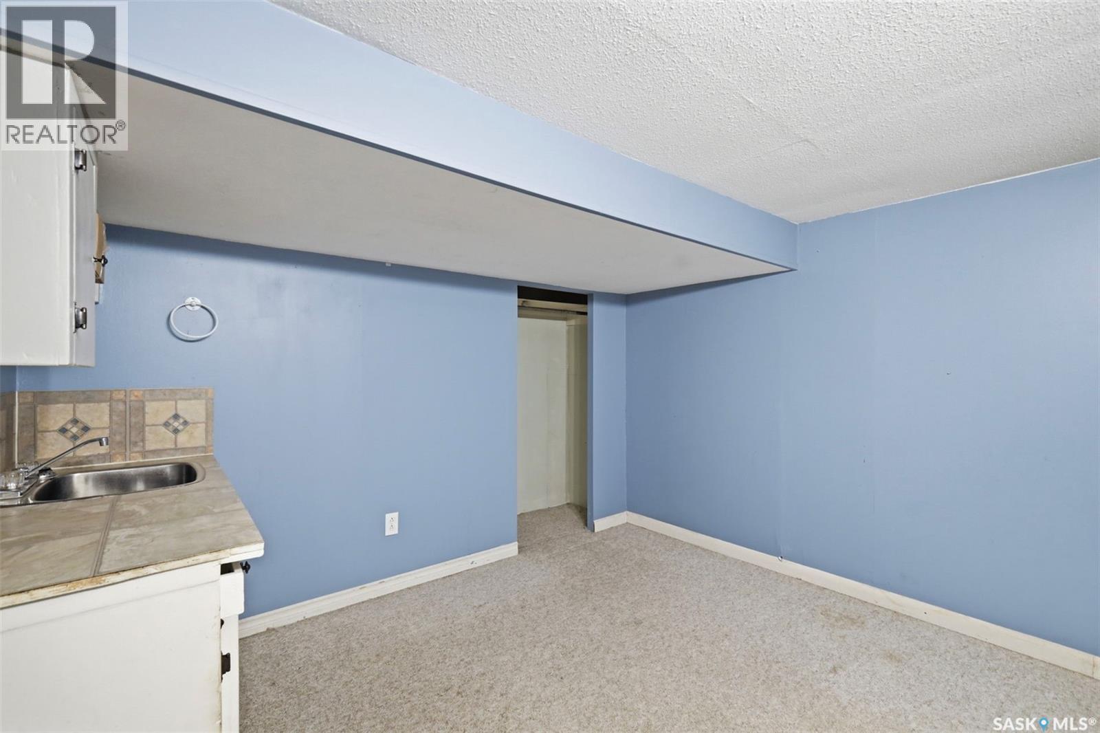 921 H AVENUE N - 17