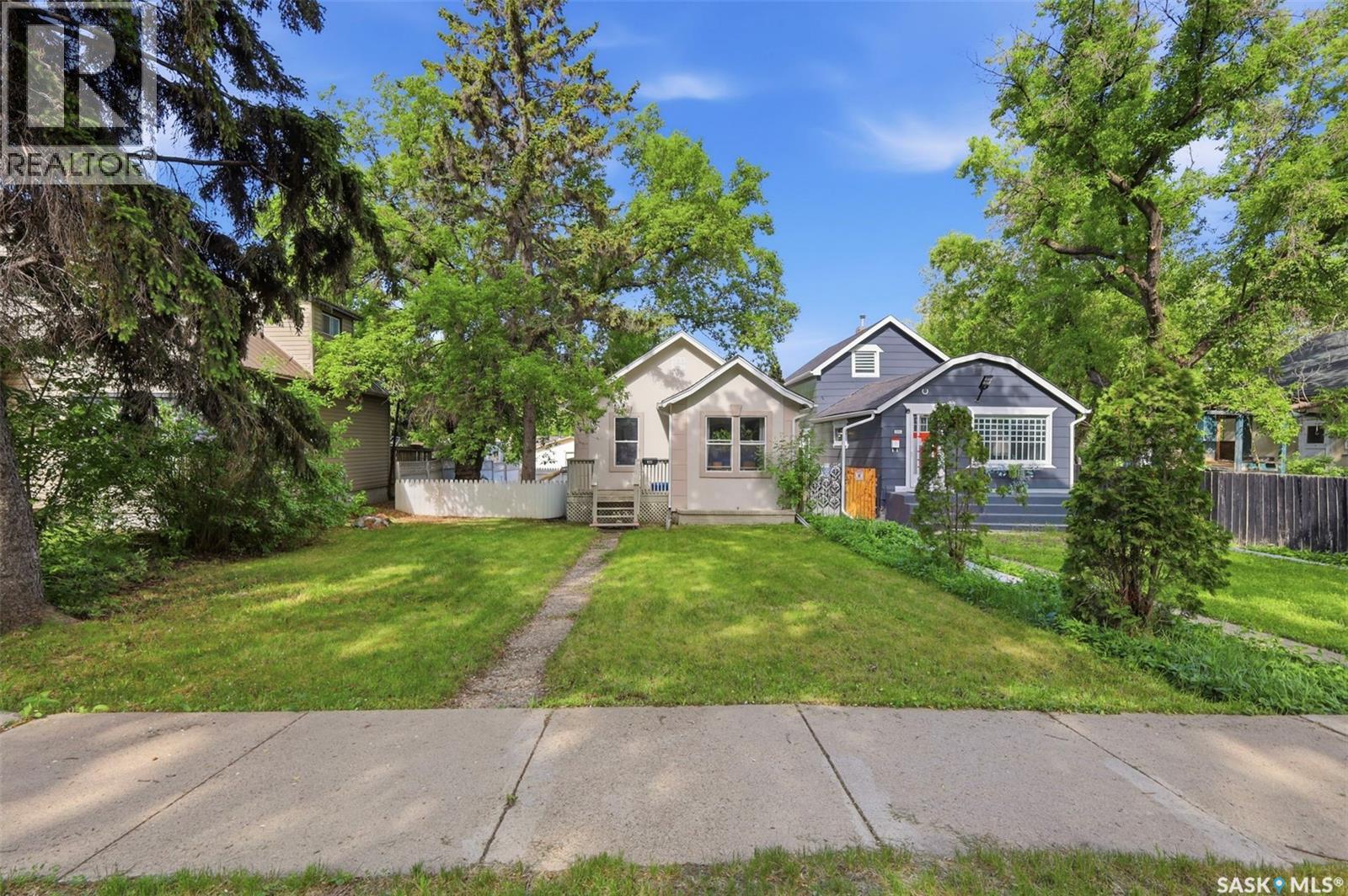 921 H AVENUE N - 2
