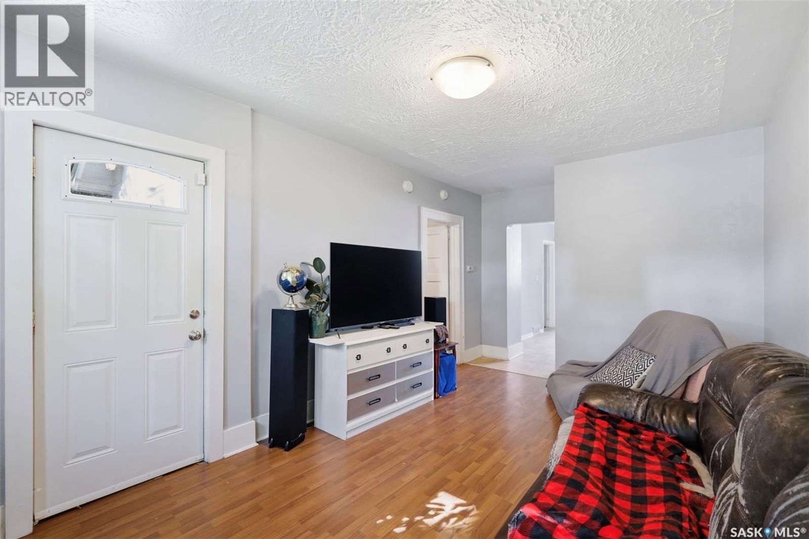 921 H AVENUE N - 3