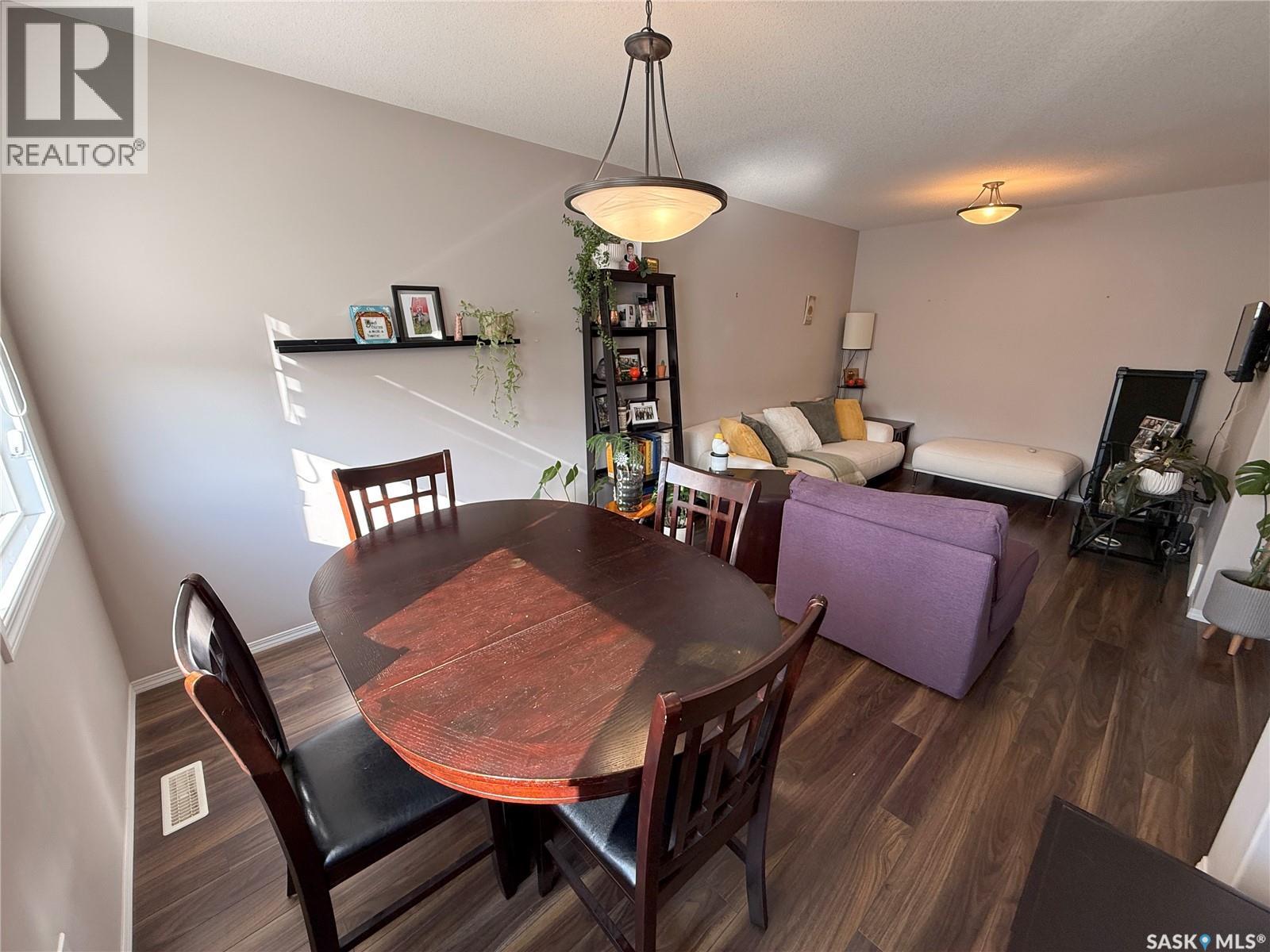 #514 150 Langlois WAY - 13